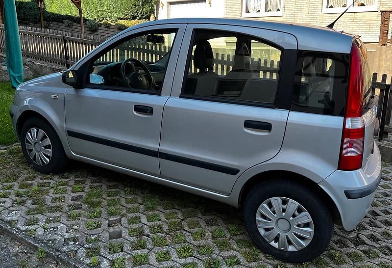 Gebraucht Fiat Panda 55 PS (40 kW) 2009 Silber Kleinwagen