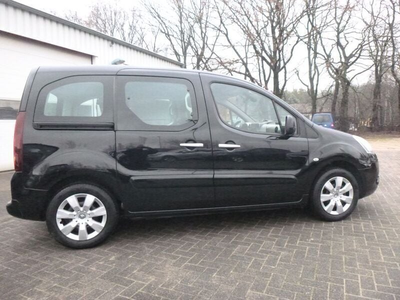 Gebraucht Citroën Berlingo SELECTION 120 PS (88 kW) 2014 Schwarz Van / Kleinbus