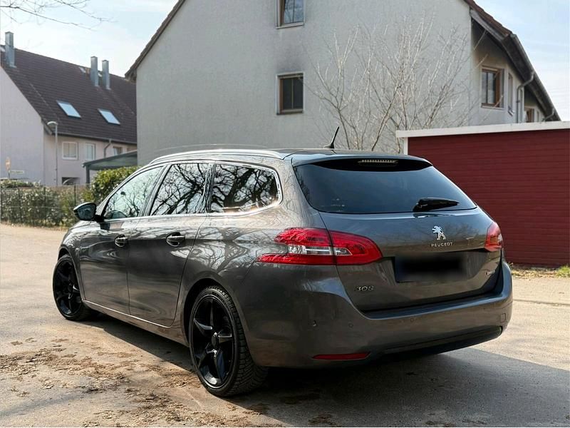 Gebraucht Peugeot 308 150 PS (110 kW) 2017 Gold Kombi