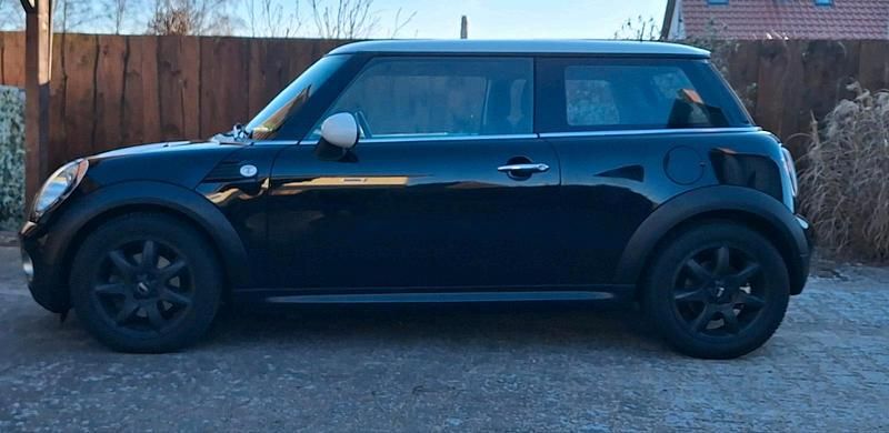 Gebraucht Mini Cooper 120 PS (88 kW) 2009 Schwarz Kleinwagen