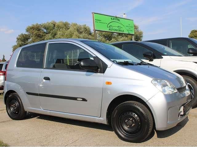 Grau Gebraucht 2006 Daihatsu Cuore Plus Kleinwagen | 2.890 € (Etwas zu teuer) - Bild 1/4