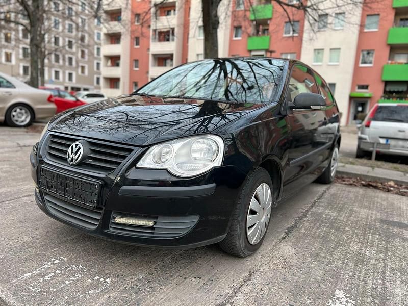 Gebraucht VW Polo 60 PS (44 kW) 2008 Schwarz Kleinwagen