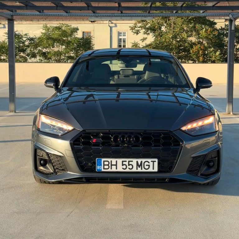 Grau Gebraucht 2022 Audi S5 Sportback Sport Kleinwagen | 53.800 € - Bild 1/4
