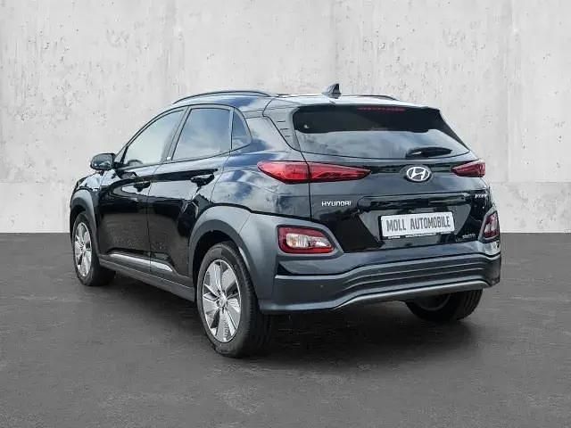 Gebraucht Hyundai Kona Style 150 kW (204 PS) 2021 Phantom black / mic SUV