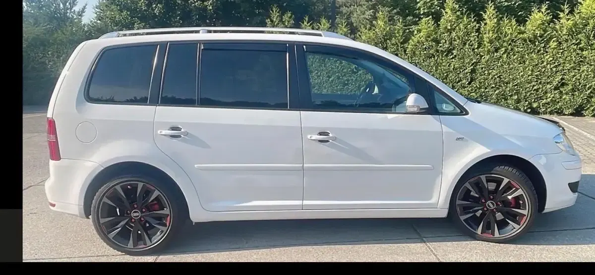 Gebraucht VW Touran Sport 170 PS (125 kW) 2007 Weiß Van / Kleinbus