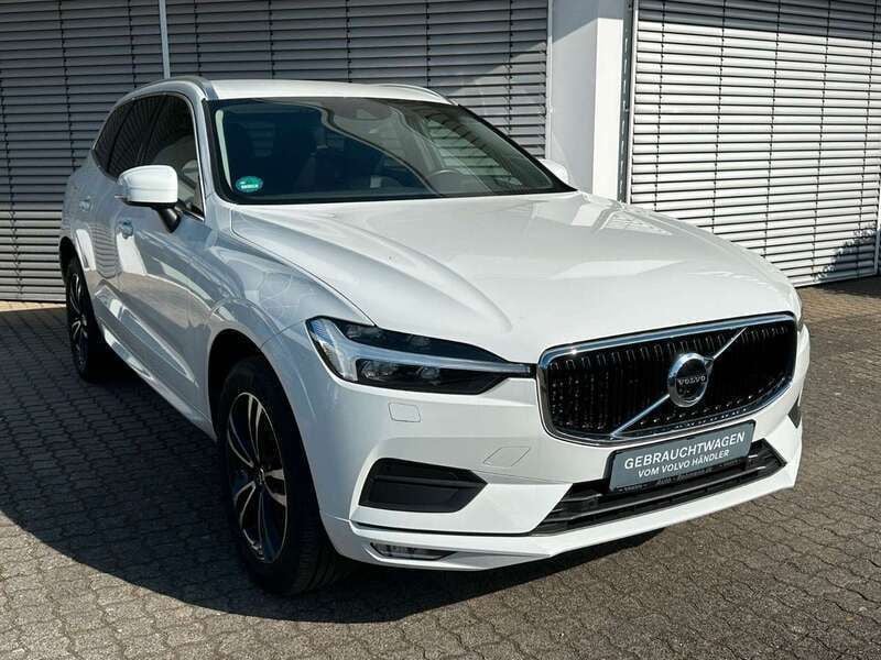 Gebraucht Volvo XC60 Momentum 197 PS (144 kW) 2021 Ice white, solid / solid SUV