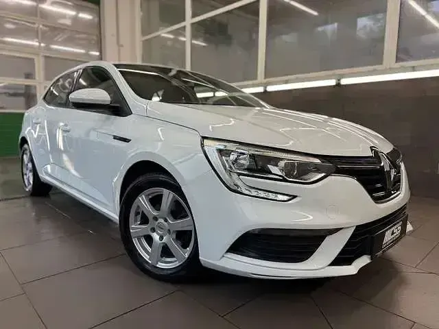 Gebraucht Renault Mégane IV Play 110 PS (80 kW) 2018 Weiss Limousine