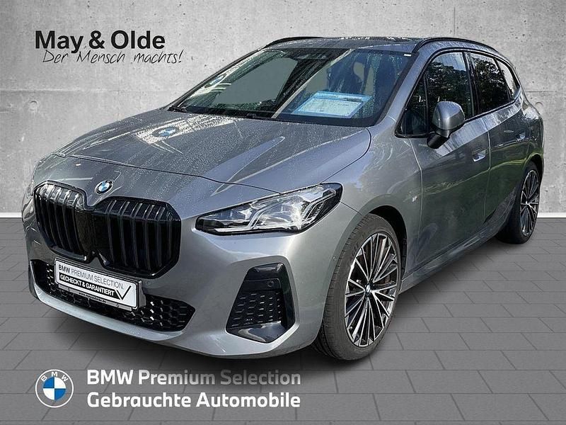 Grau Gebraucht 2023 BMW 223 Active Tourer M Sport Van / Kleinbus | 37.999 € (Fairer Preis) - Bild 1/4