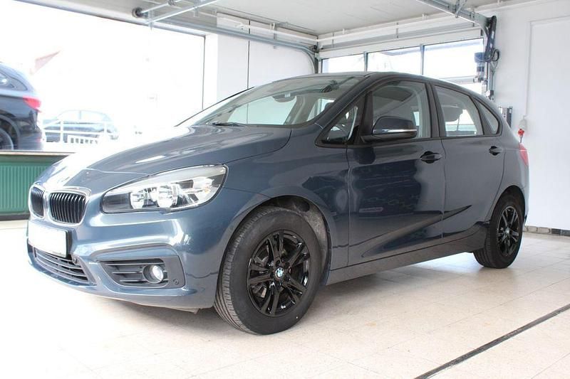 Gebraucht BMW 216 Sport Line 102 PS (75 kW) 2017 Grau Van / Kleinbus