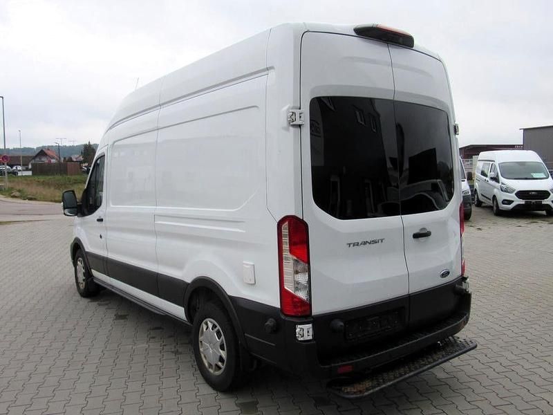 Second-hand Ford Transit 131 CP (96 kW) 2020 Alb Monovolum