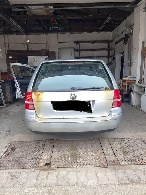 Gebraucht VW Golf IV Highline 105 PS (77 kW) 2002 Schwarz Kombi