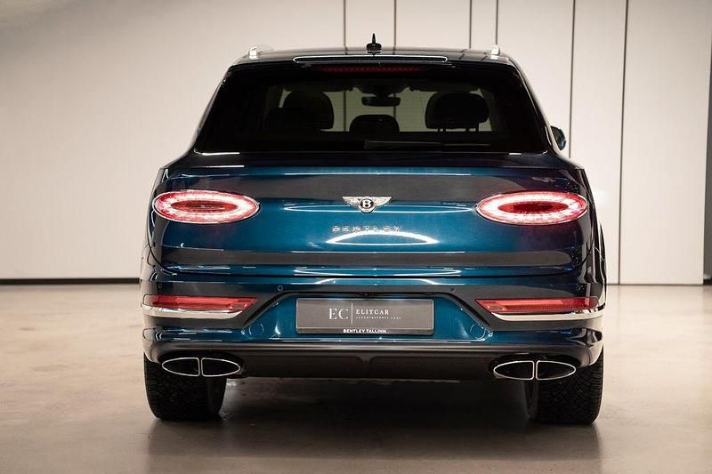 Gebraucht Bentley Bentayga 551 PS (405 kW) 2024 Blau SUV