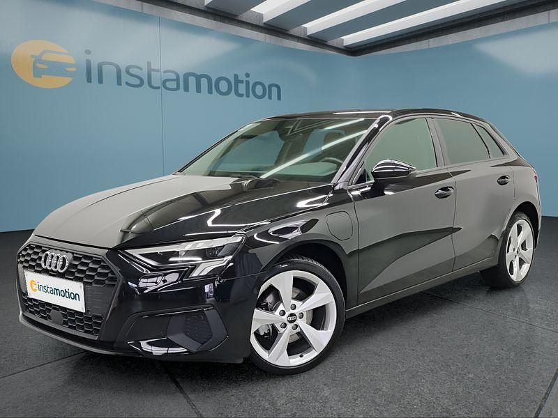 Gebraucht Audi A3 Sportback e-tron 204 PS (150 kW) 2024 Schwarz Kleinwagen