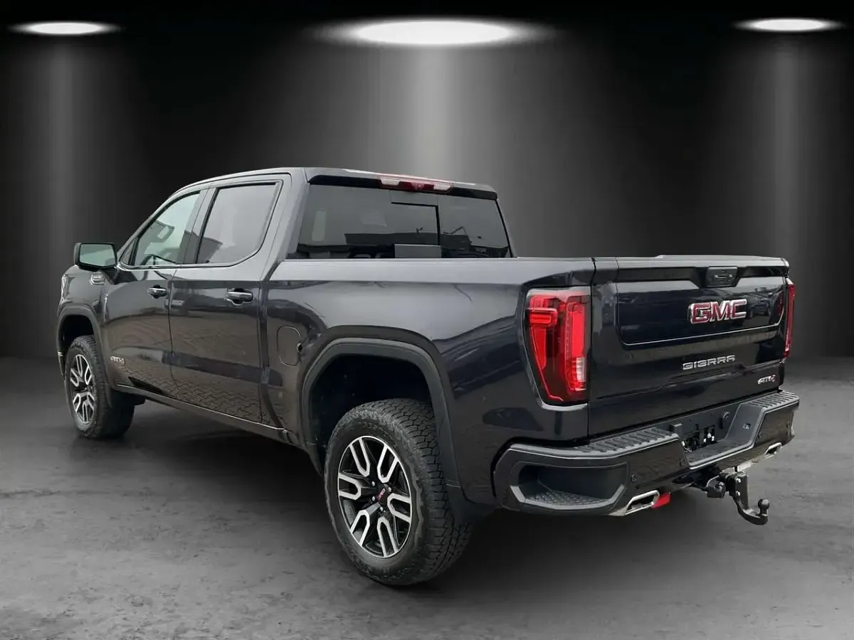 Gebraucht GMC Sierra 420 PS (308 kW) 2026 Titanium grey rush Pickup