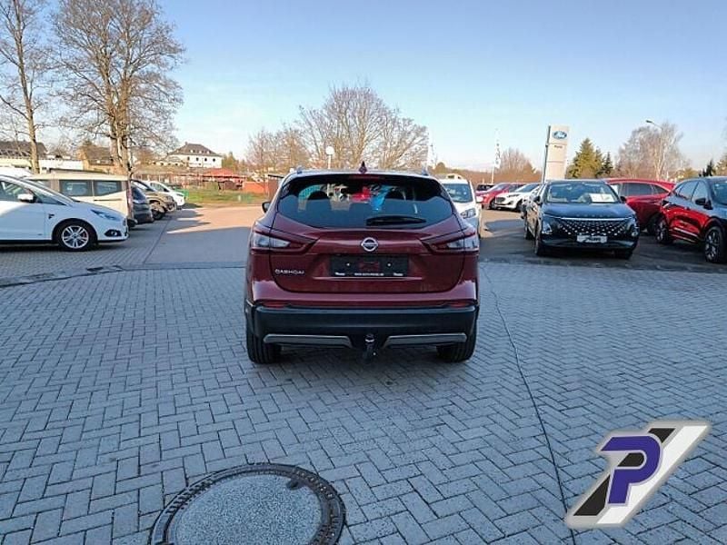 Gebraucht Nissan Qashqai 360º 158 PS (116 kW) 2021 Rot(metallic) SUV
