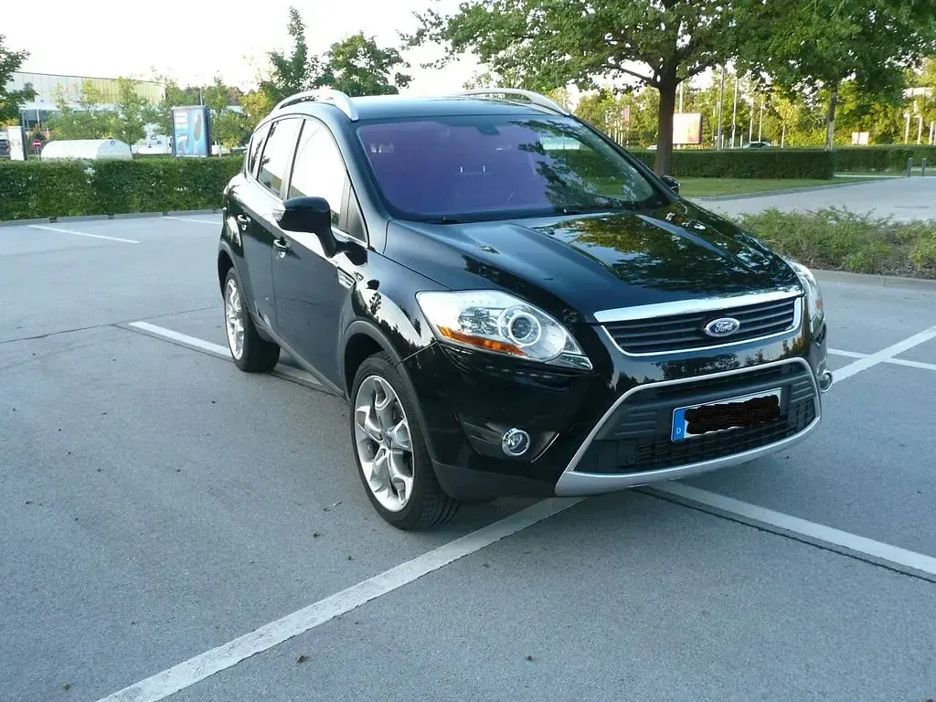 Gebraucht Ford Kuga Titanium 163 PS (119 kW) 2011 Schwarz SUV