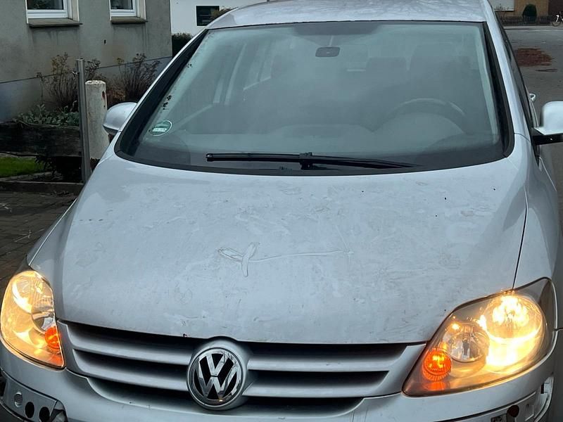 Silber Gebraucht 2006 VW Golf Limousine | 1.999 € (Superpreis) - Bild 1/4