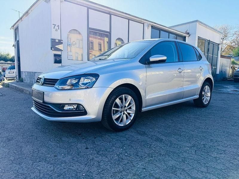 Gebraucht VW Polo Comfortline 75 PS (55 kW) 2016 Silber Limousine