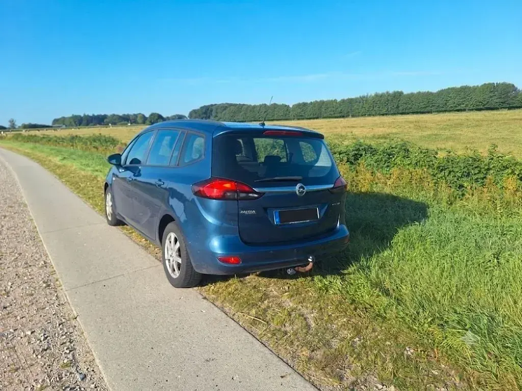 Gebraucht Opel Zafira Tourer Innovation 136 PS (100 kW) 2016 Blau Van / Kleinbus