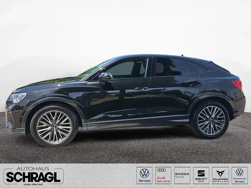 Gebraucht Audi Q3 Sportback Ambiente 150 PS (110 kW) 2023 Mythosschwarz metallic SUV