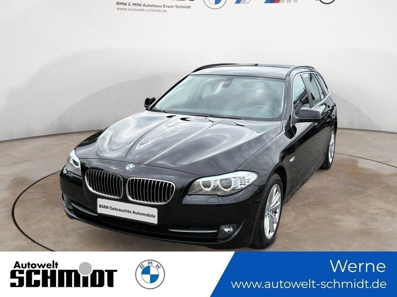 Saphirschwarz Gebraucht 2011 BMW 520 Sport Line Kombi | 11.890 € (Fairer Preis) - Bild 1/4
