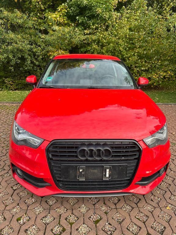 Rot Gebraucht 2014 Audi A1 S-Line Kleinwagen | 6.000 € (Superpreis) - Bild 1/4