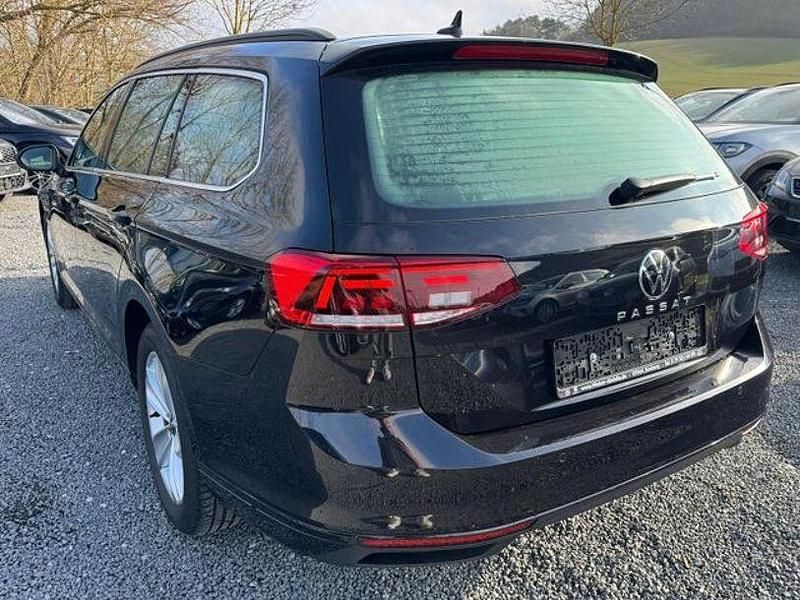 Gebraucht VW Passat Business 150 PS (110 kW) 2022 Schwarz Kombi