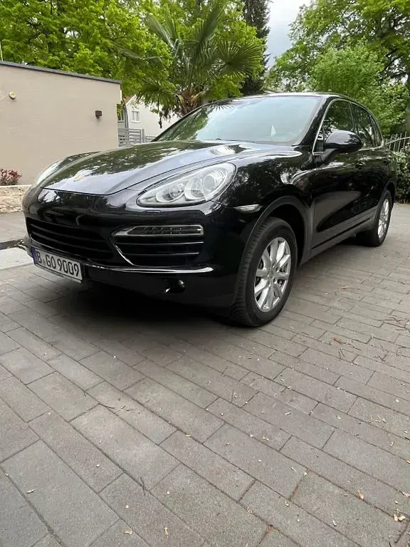 Second-hand Porsche Cayenne 245 CP (180 kW) 2014 Negru SUV