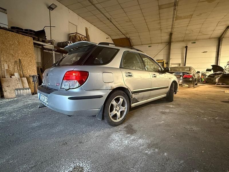 Gebraucht Subaru Impreza 125 PS (91 kW) 2003 Silber Kombi