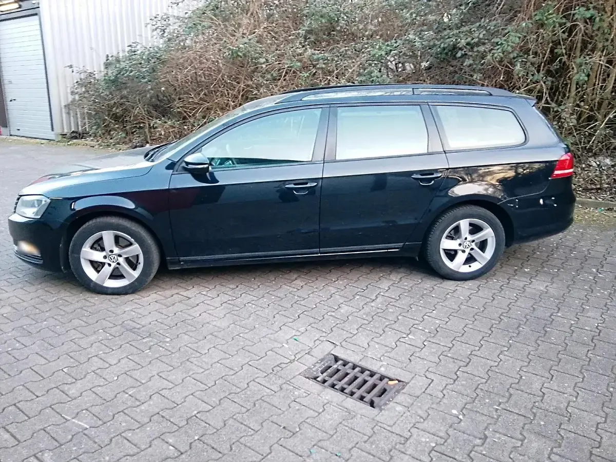 Second-hand VW Passat 122 CP (89 kW) 2014 Negru Break