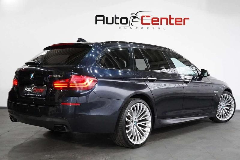 Gebraucht BMW 550 381 PS (280 kW) 2015 Carbonschwarz metallic Kombi