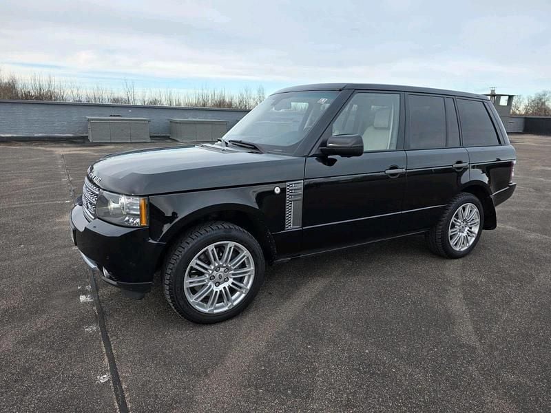 Schwarz Gebraucht 2011 Land Rover Range Rover Vogue SUV | 13.500 € (Guter Preis) - Bild 1/4