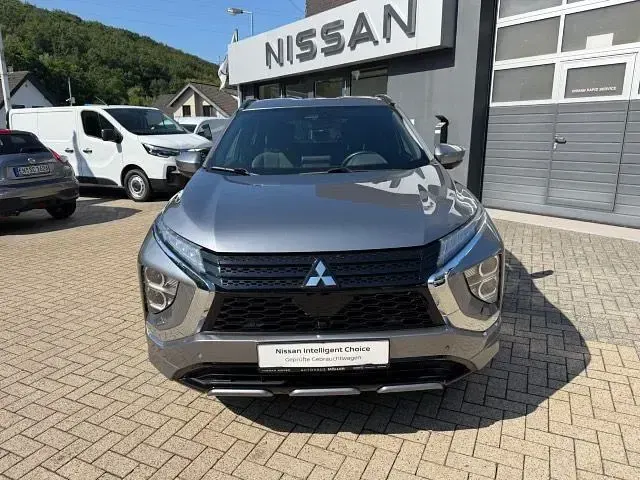 Gebraucht Mitsubishi Eclipse Cross Select 188 PS (138 kW) 2022 Platinumgrau (m) SUV