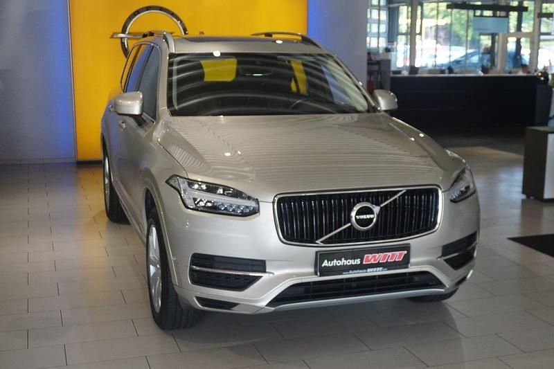 Gold Gebraucht 2017 Volvo XC90 Momentum SUV | 32.890 € (Fairer Preis) - Bild 1/4