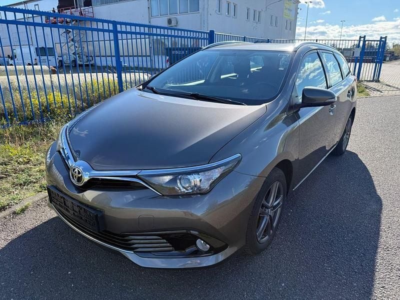 Grau Gebraucht 2016 Toyota Auris Touring Sports Comfort Kombi | 9.990 € (Guter Preis) - Bild 1/4