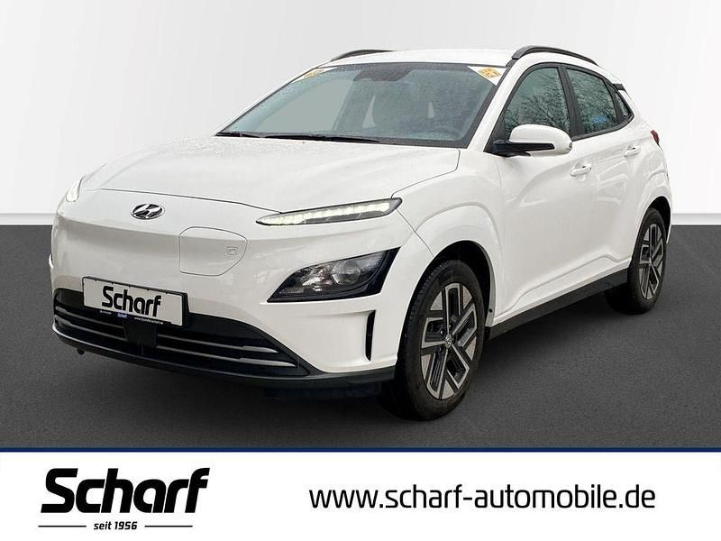 Gebraucht Hyundai Kona Select 100 kW (136 PS) 2022 Weiss SUV