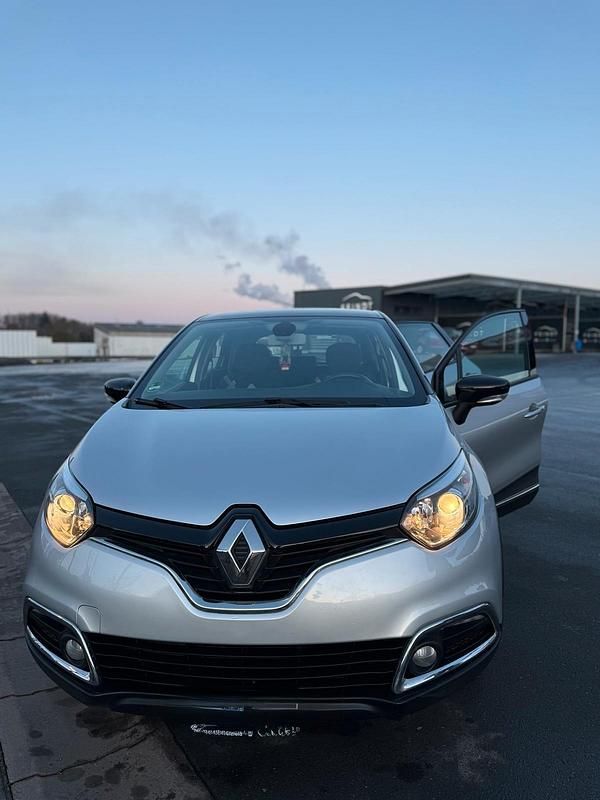 Gebraucht Renault Captur 120 PS (88 kW) 2014 Silber SUV