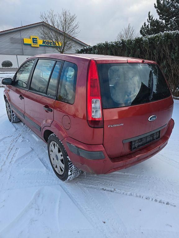 Gebraucht Ford Fusion 101 PS (74 kW) 2006 Rot Limousine