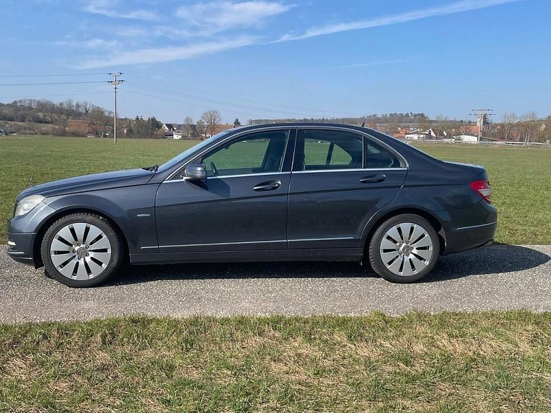 Gebraucht Mercedes C350 231 PS (169 kW) 2010 Grau Limousine