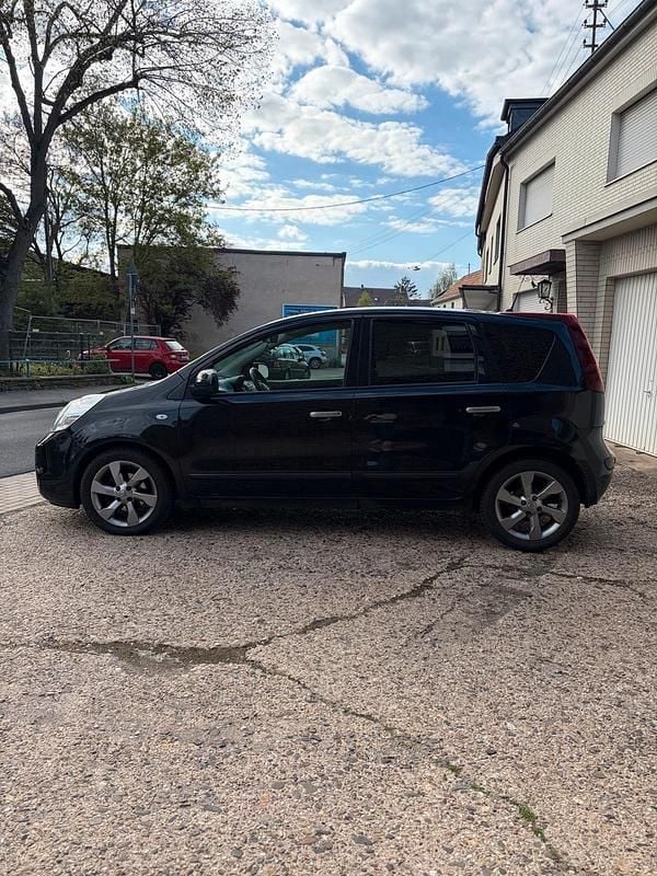 Second-hand Nissan Note 88 CP (64 kW) 2011 Negru Hatchback
