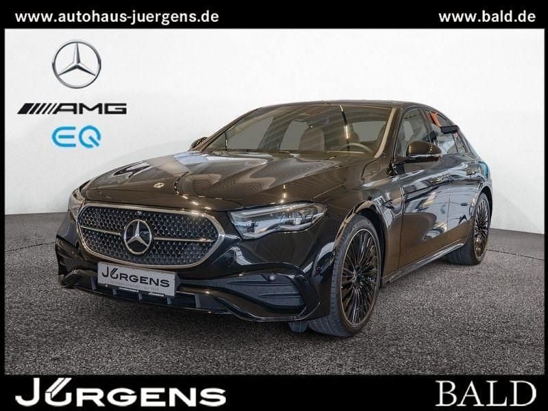 Schwarz metalliclack obsidianschwarz Gebraucht 2025 Mercedes E200 AMG Limousine | 72.880 € (Teuer) - Bild 1/4