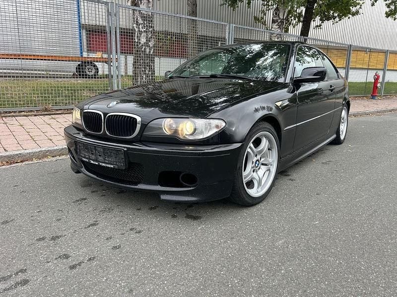 Schwarz Gebraucht 2004 BMW 320 Sport Line Coupé | 2.800 € (Superpreis) - Bild 1/4