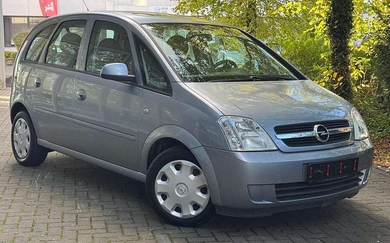 Lichtsilber m2 Gebraucht 2005 Opel Meriva Edition Van / Kleinbus | 2.300 € (Fairer Preis) - Bild 1/4