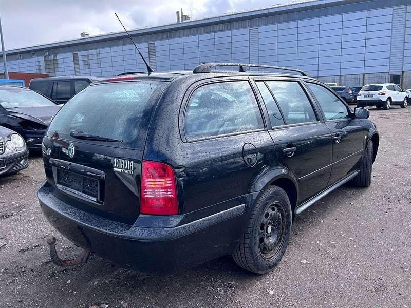 Gebraucht Skoda Octavia Tour 102 PS (75 kW) 2008 Schwarz Kombi