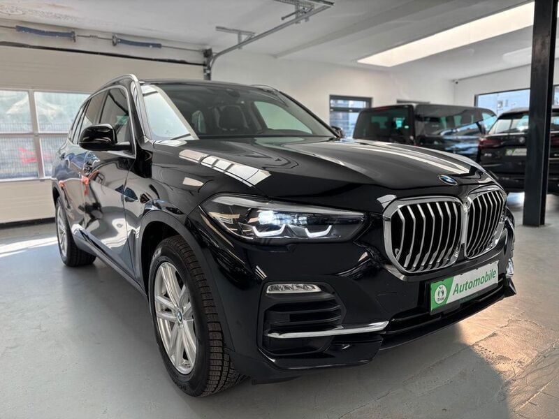 Schwarz Gebraucht 2020 BMW X5 Sport Line SUV | 42.499 € (Guter Preis) - Bild 1/4