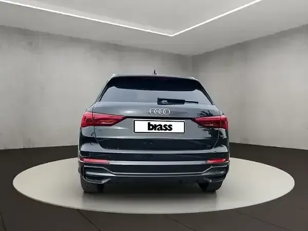 Gebraucht Audi Q3 S-Line 245 PS (180 kW) 2022 Mythosschwarz metallic SUV