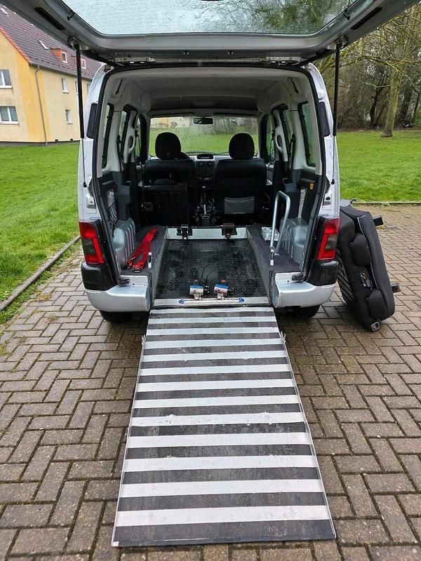 Gebraucht Peugeot Partner 75 PS (55 kW) 2003 Grau Van / Kleinbus