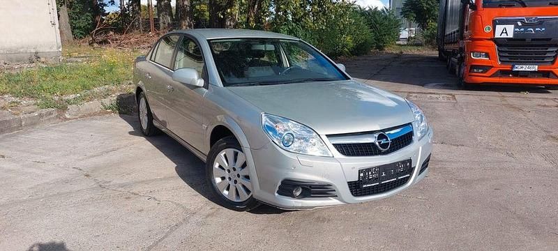 Silber Gebraucht 2006 Opel Vectra Limousine | 3.450 € (Fairer Preis) - Bild 1/4