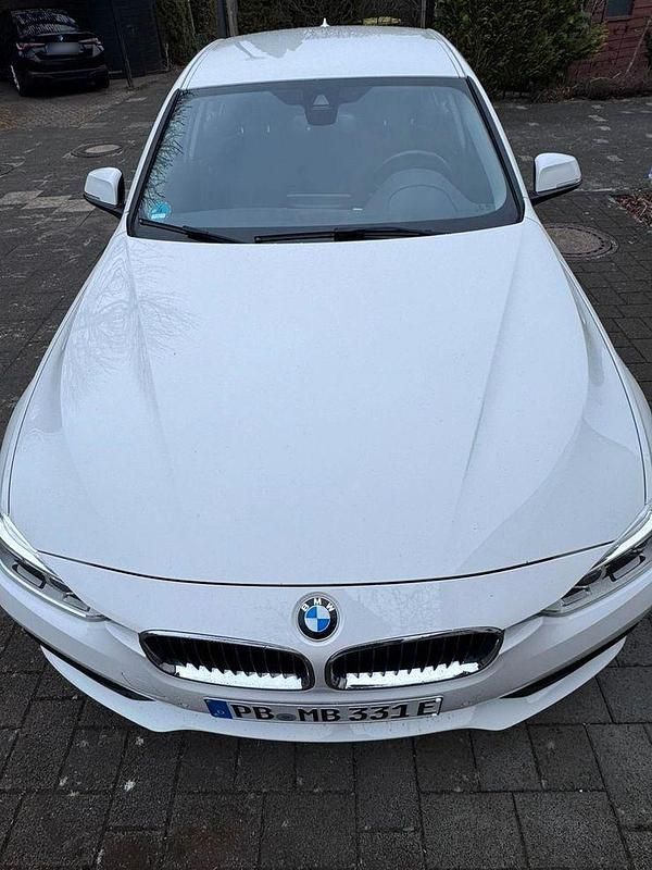Second-hand BMW 330e Advantage 252 CP (185 kW) 2018 Alb Berlinǎ