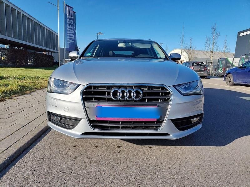 Gebraucht Audi A4 Attraction 190 PS (139 kW) 2015 Silber Kombi
